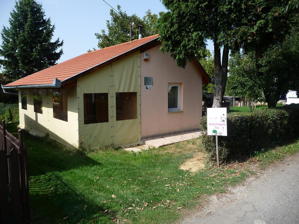 Förhénc Wine House&Guesthouses I-II-III Nagykanizsa Exterior foto